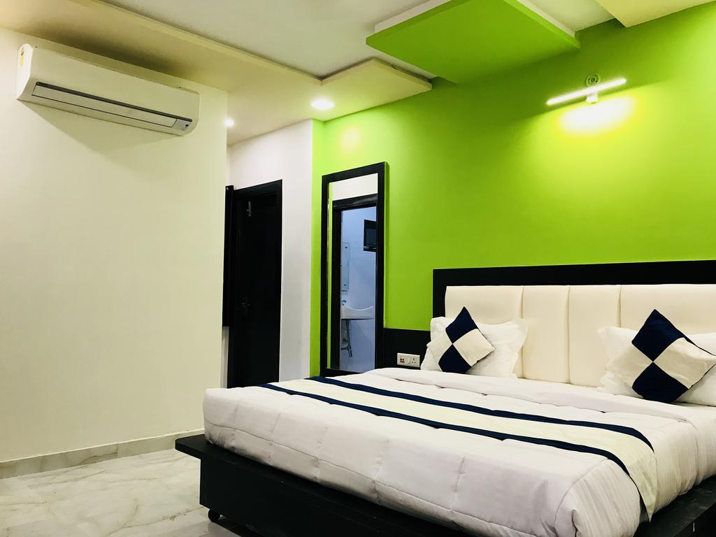 Aaradhya Residency Hotel Agra  Exterior photo