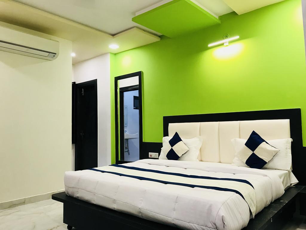 Aaradhya Residency Hotel Agra  Exterior photo