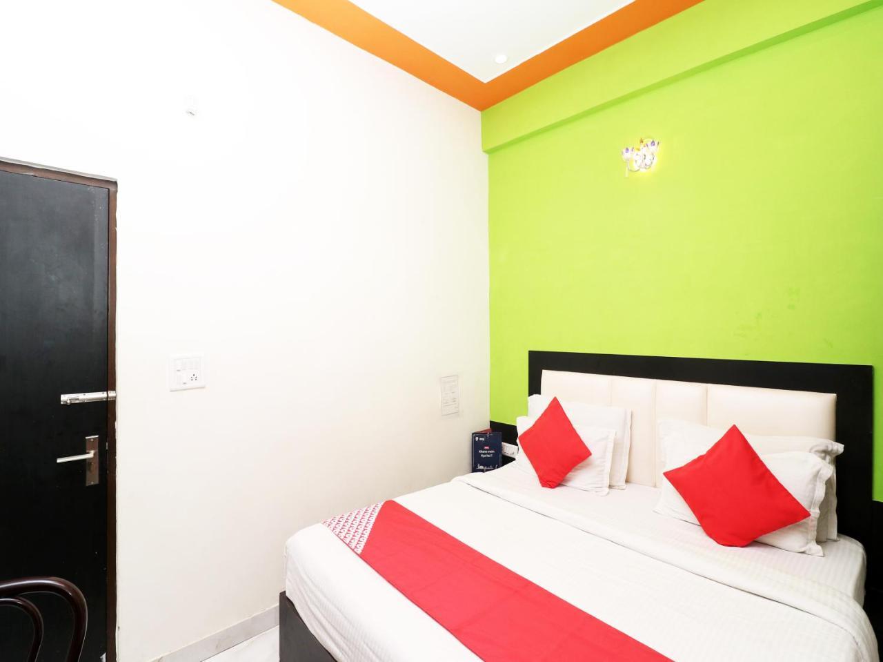 Aaradhya Residency Hotel Agra  Exterior photo