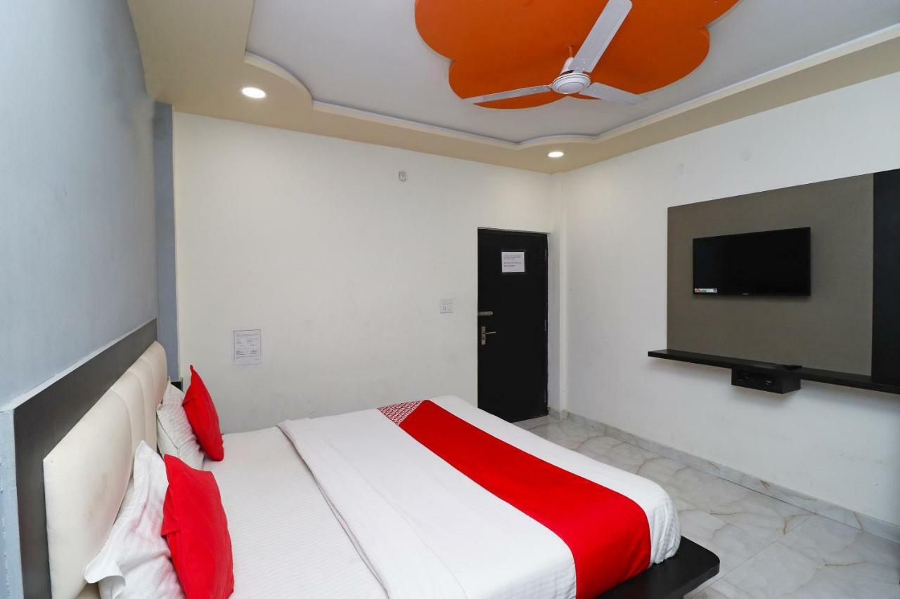 Aaradhya Residency Hotel Agra  Exterior photo