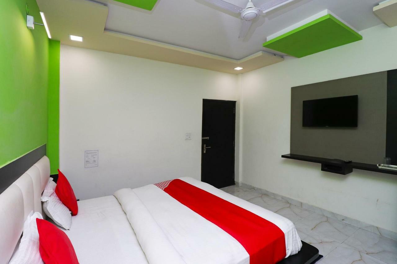 Aaradhya Residency Hotel Agra  Exterior photo